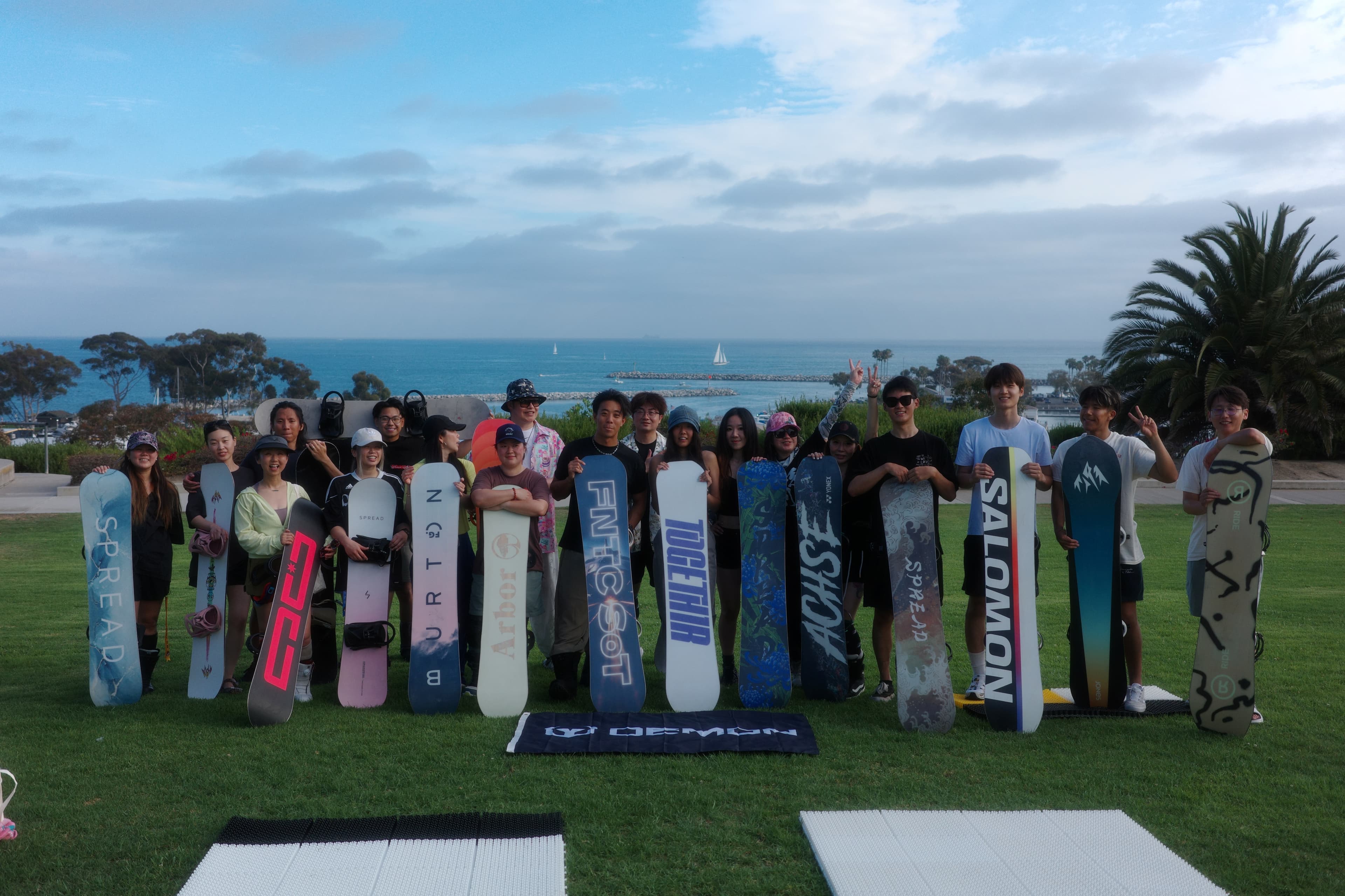 This summer, we created perfect memories amidst the sea breeze! The Summer Butter Session, a roller skating event, has successfully concluded at Salt Creek Beach. Thank you to all the new and old friends who love roller skating for their enthusiastic participation, which helped create this joyful and vibrant outdoor sports event.